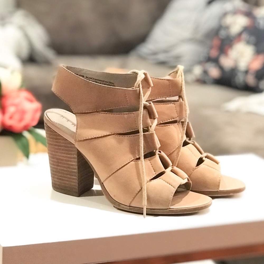 Hinge Shoes